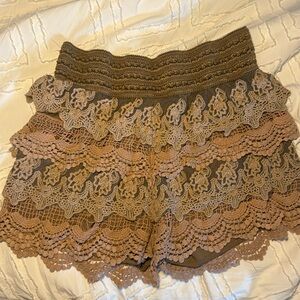 Whisper brown shorts size medium